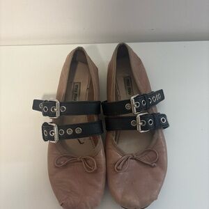 Miu Miu Women's Pink and Black Buckle Flats